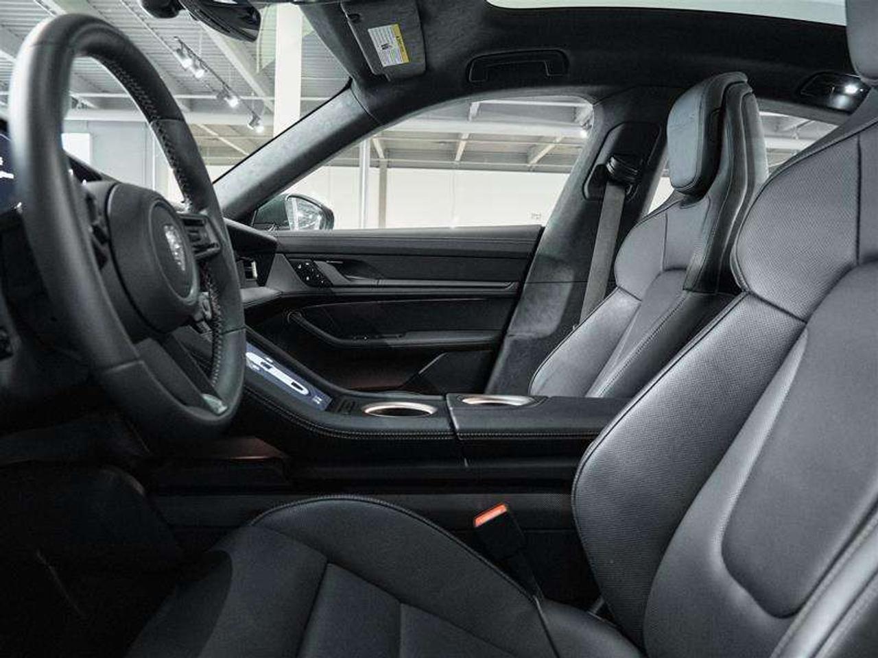 2025 Porsche Taycan Turbo S AWD Photo