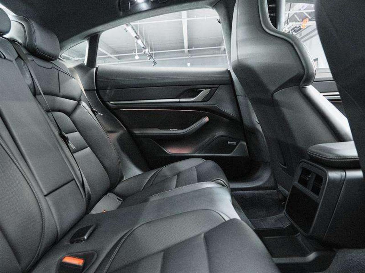 2025 Porsche Taycan Turbo S AWD Photo