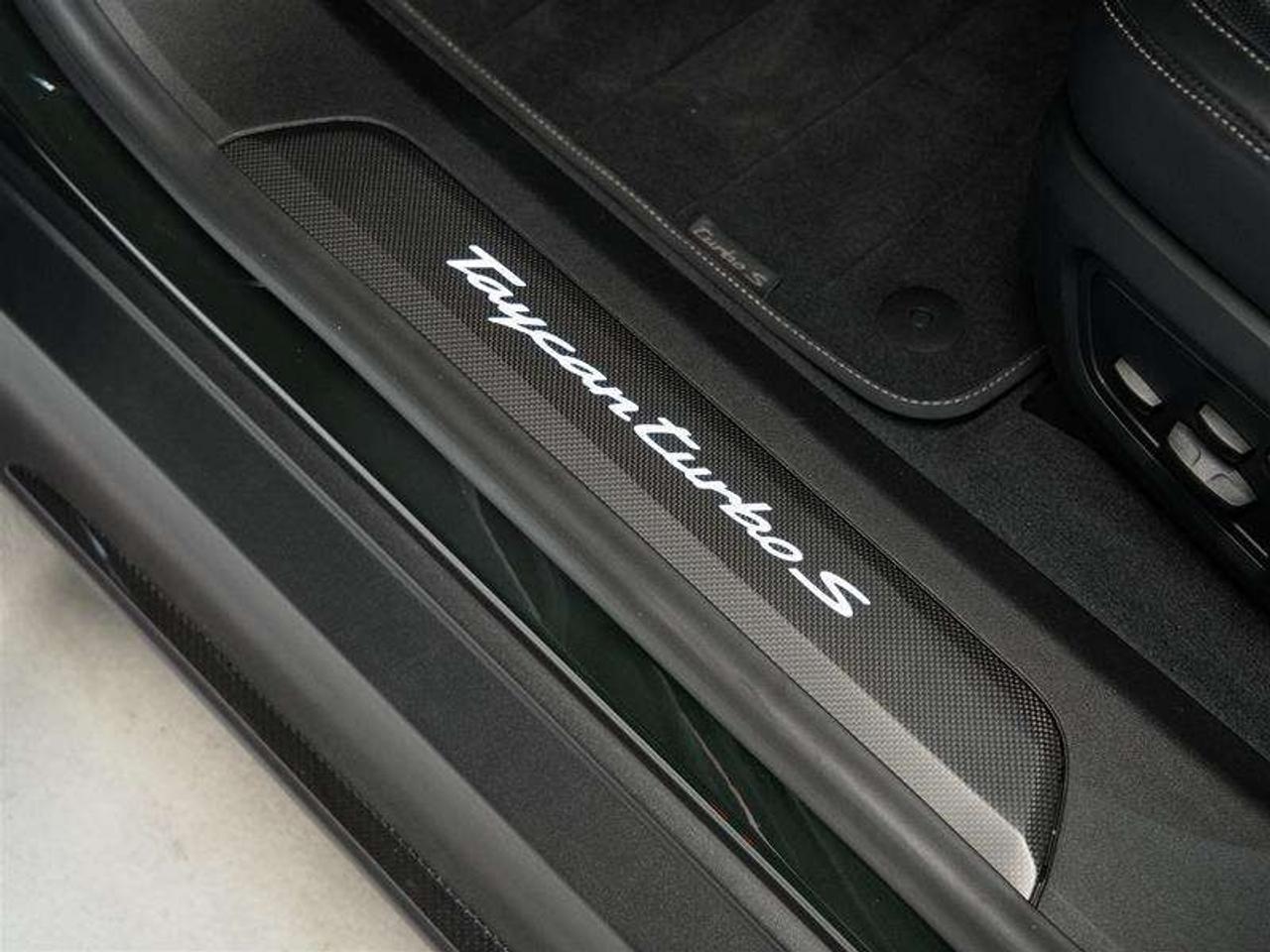 2025 Porsche Taycan Turbo S AWD Photo