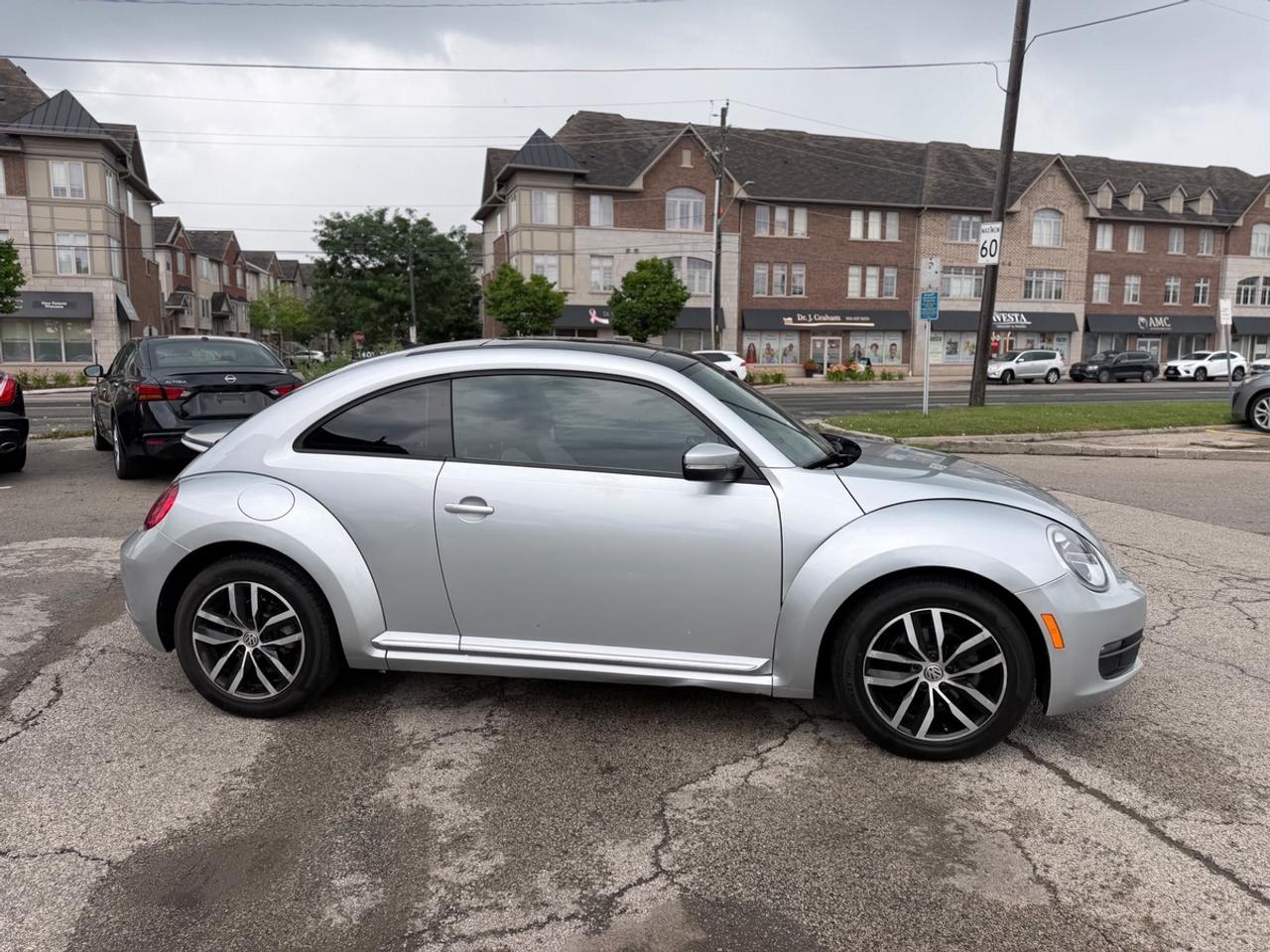 2015 Volkswagen Beetle COMFORTLINE Photo