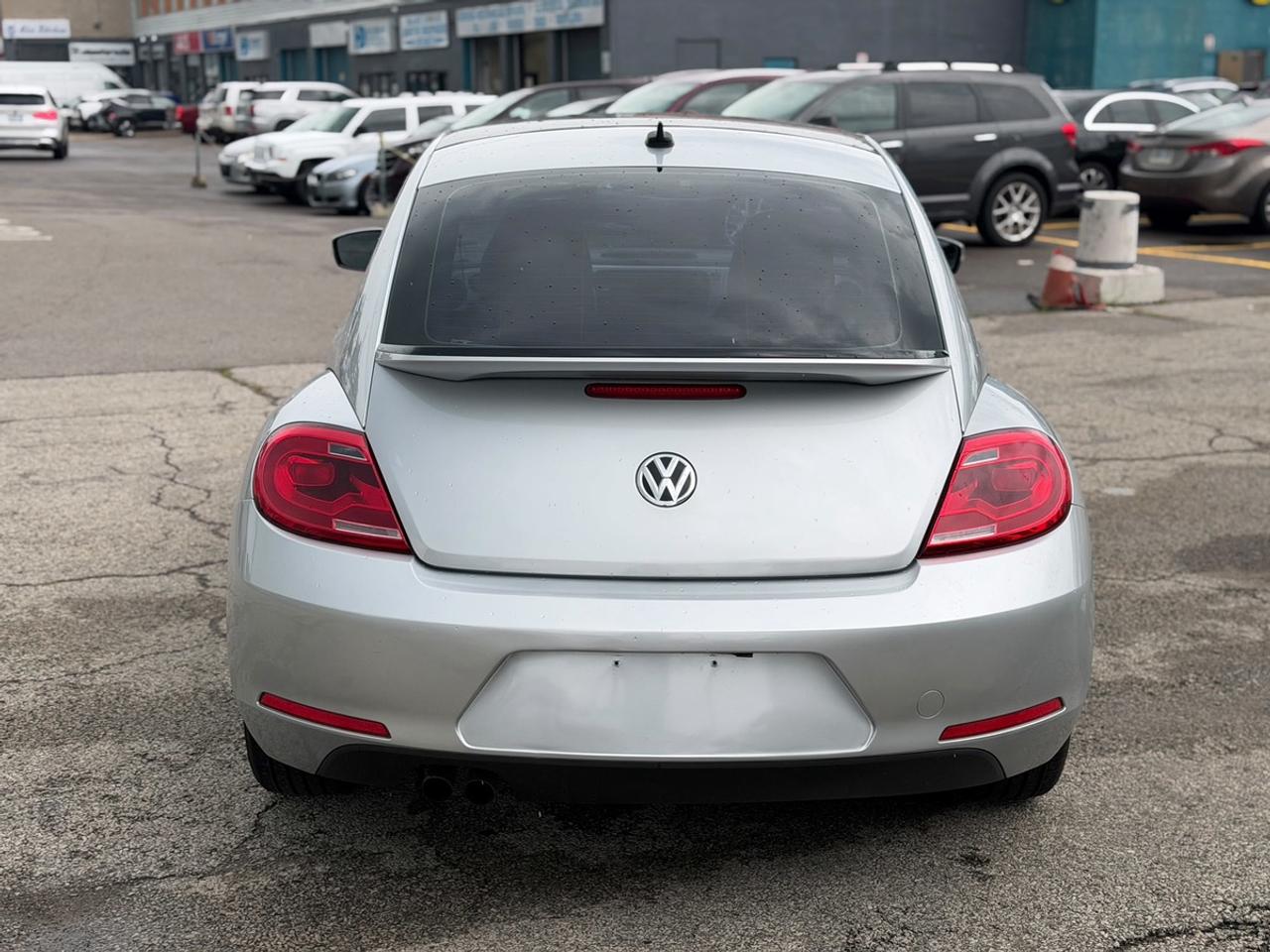 2015 Volkswagen Beetle COMFORTLINE Photo