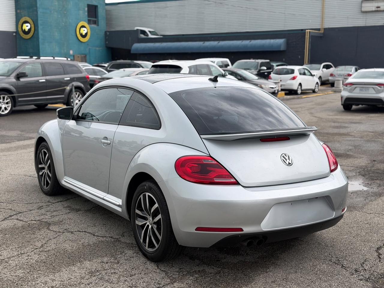 2015 Volkswagen Beetle COMFORTLINE Photo