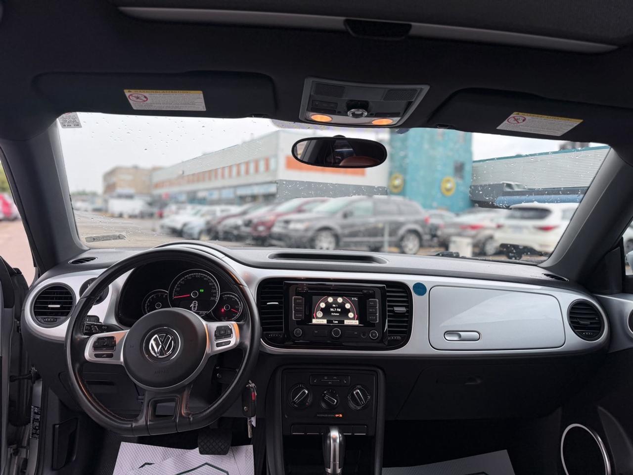 2015 Volkswagen Beetle COMFORTLINE Photo