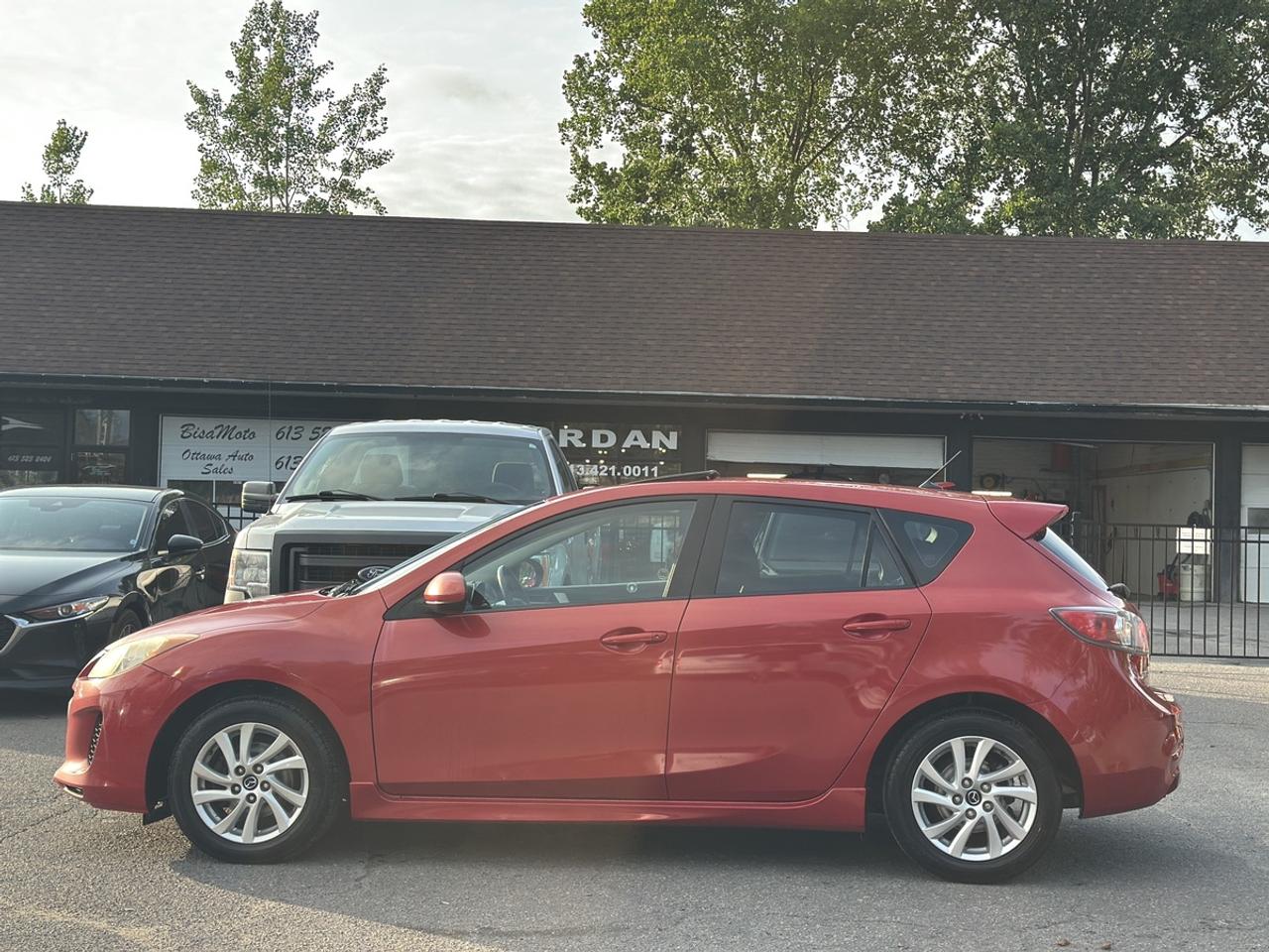 2013 Mazda MAZDA3 i Touring Photo