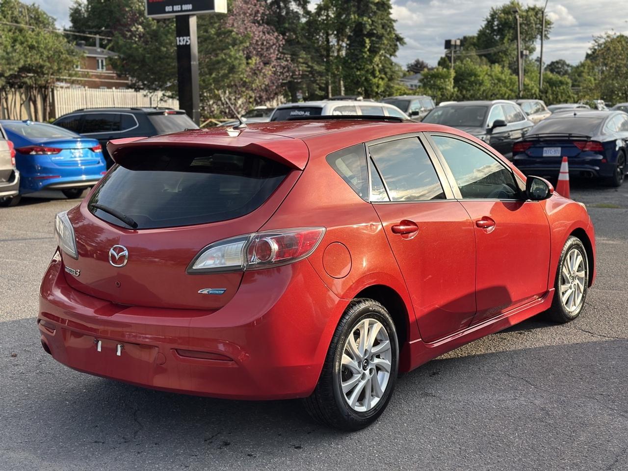 2013 Mazda MAZDA3 i Touring Photo