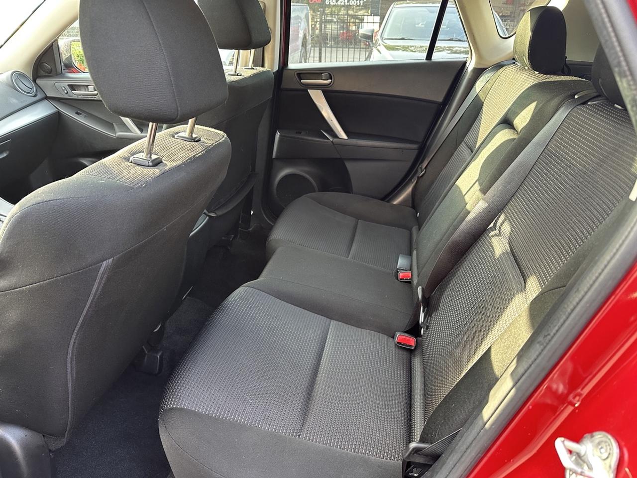 2013 Mazda MAZDA3 i Touring Photo
