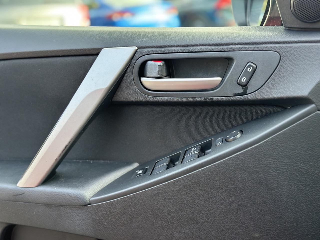 2013 Mazda MAZDA3 i Touring Photo