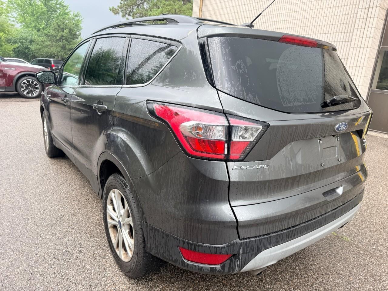 2017 Ford Escape SE 4dr 4x4 Photo