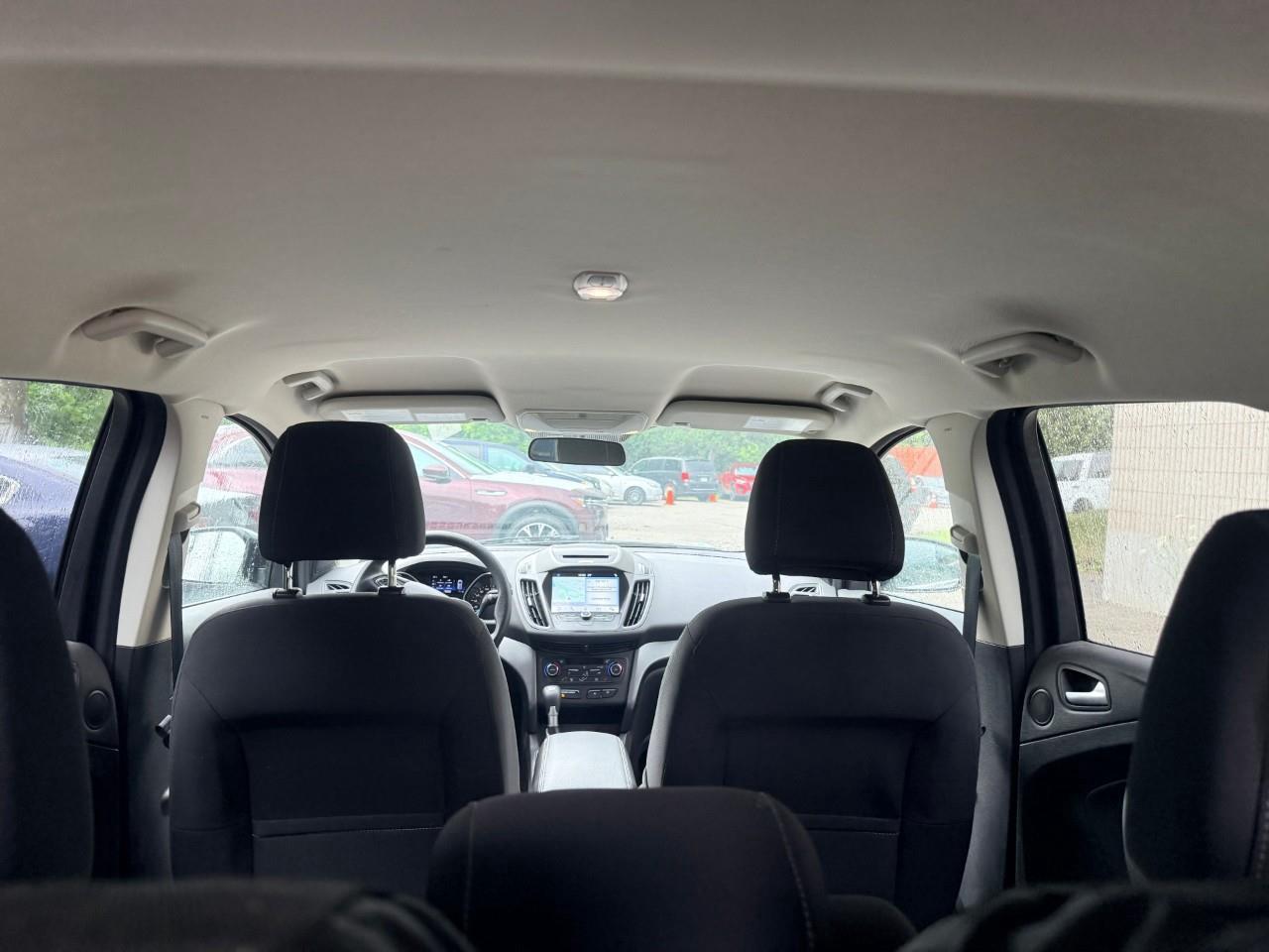 2017 Ford Escape SE 4dr 4x4 Photo