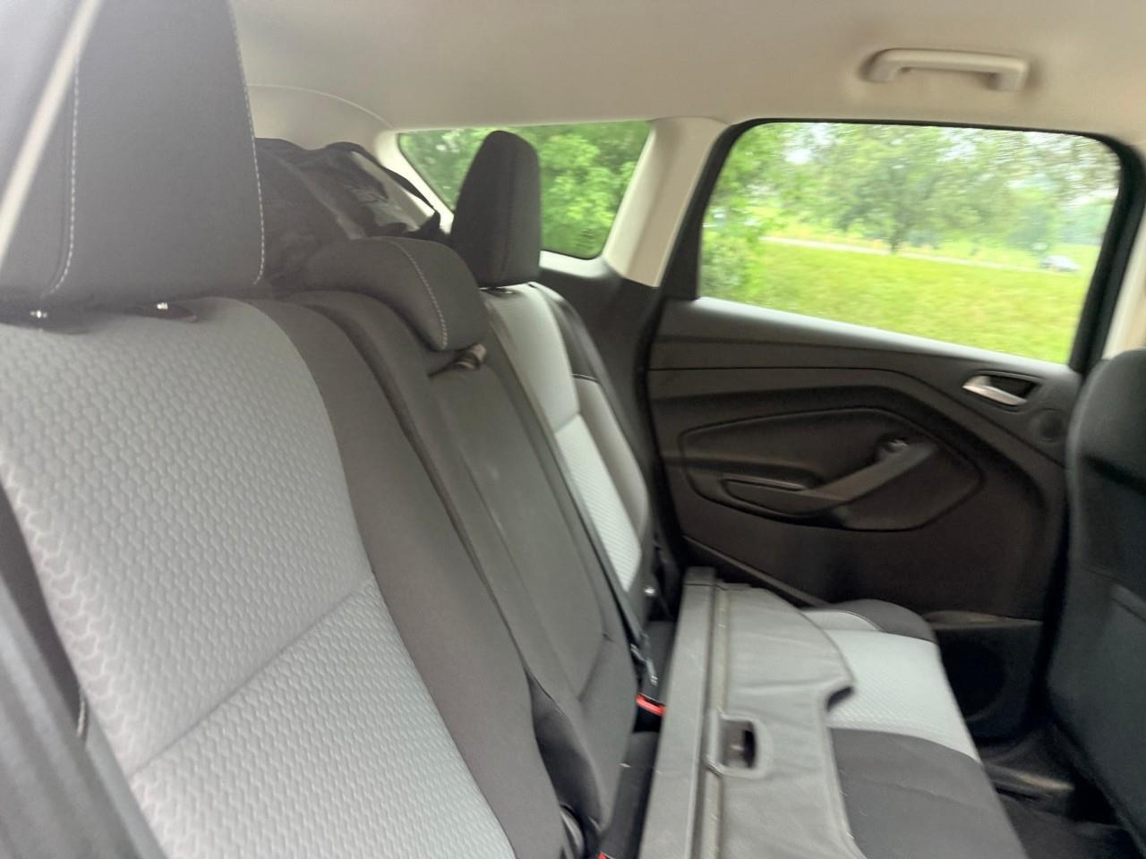 2017 Ford Escape SE 4dr 4x4 Photo