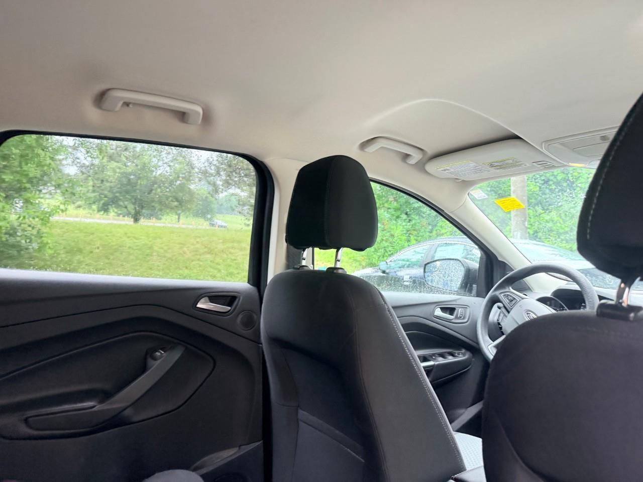 2017 Ford Escape SE 4dr 4x4 Photo