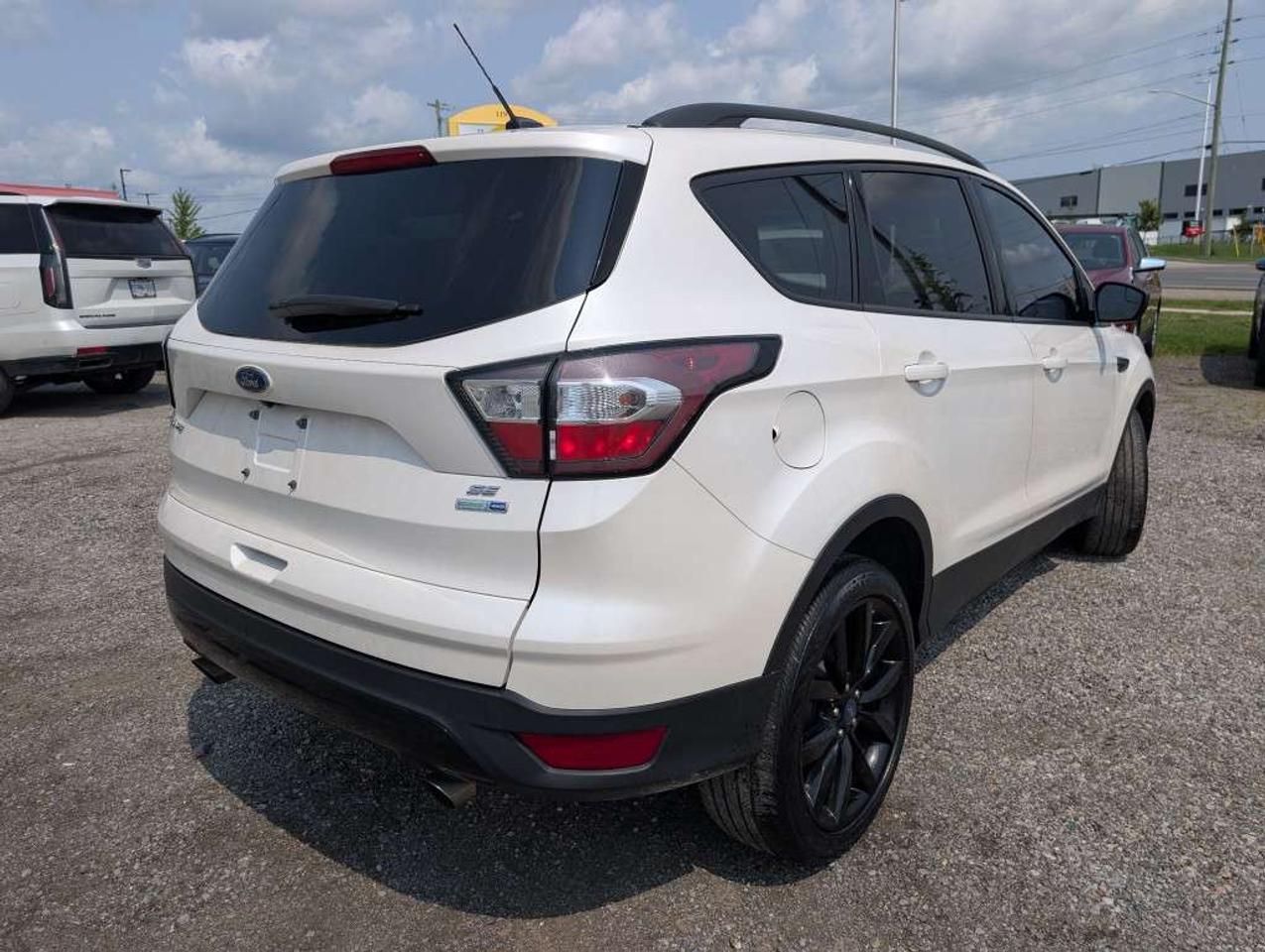 2018 Ford Escape SE  AWD   NAV   CAMERA   HTS SEATS Photo