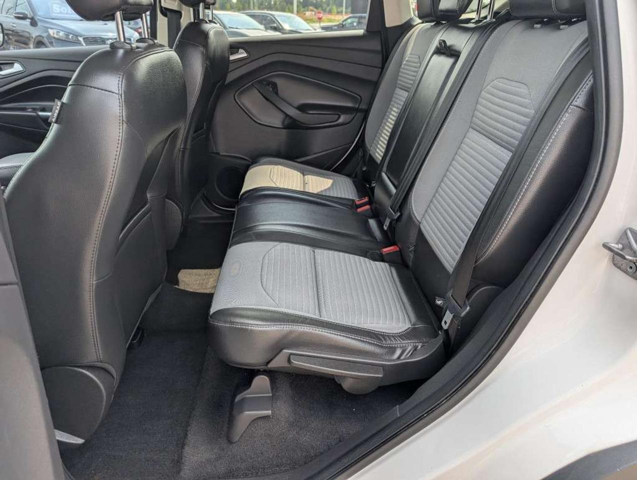 2018 Ford Escape SE  AWD   NAV   CAMERA   HTS SEATS Photo