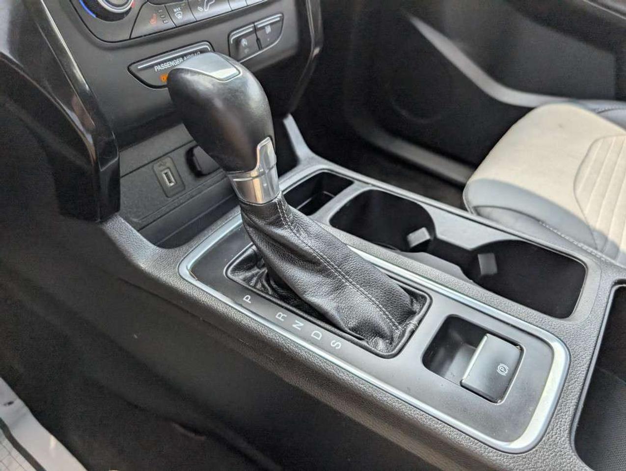 2018 Ford Escape SE  AWD   NAV   CAMERA   HTS SEATS Photo