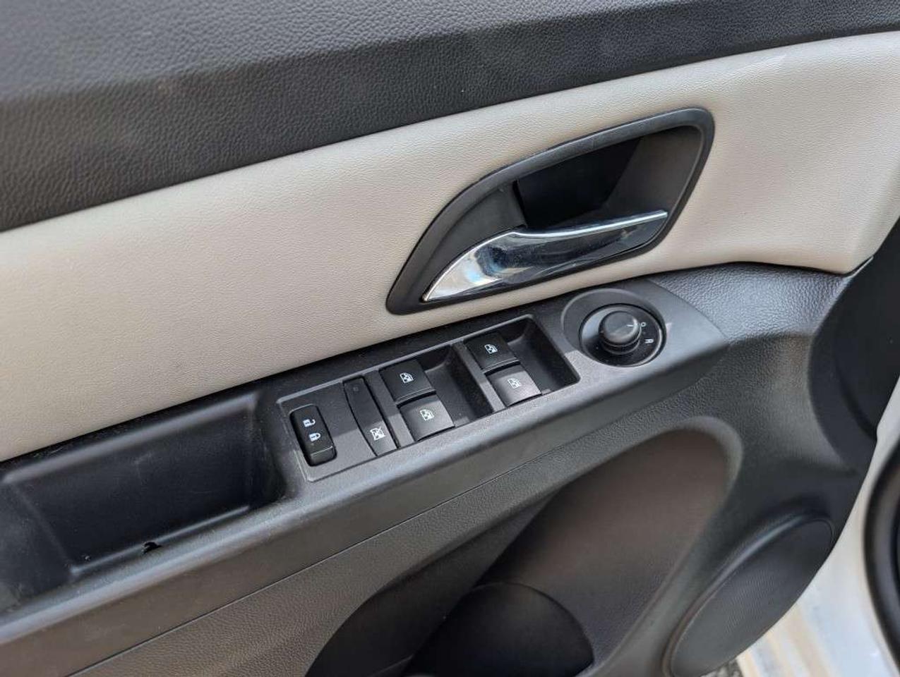 2016 Chevrolet Cruze 1LT   CAMERA Photo