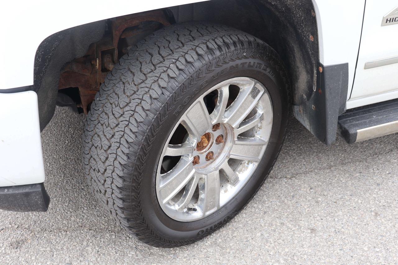 2017 Chevrolet Silverado 1500 FULLY SAFTIED CERTIFIED Photo
