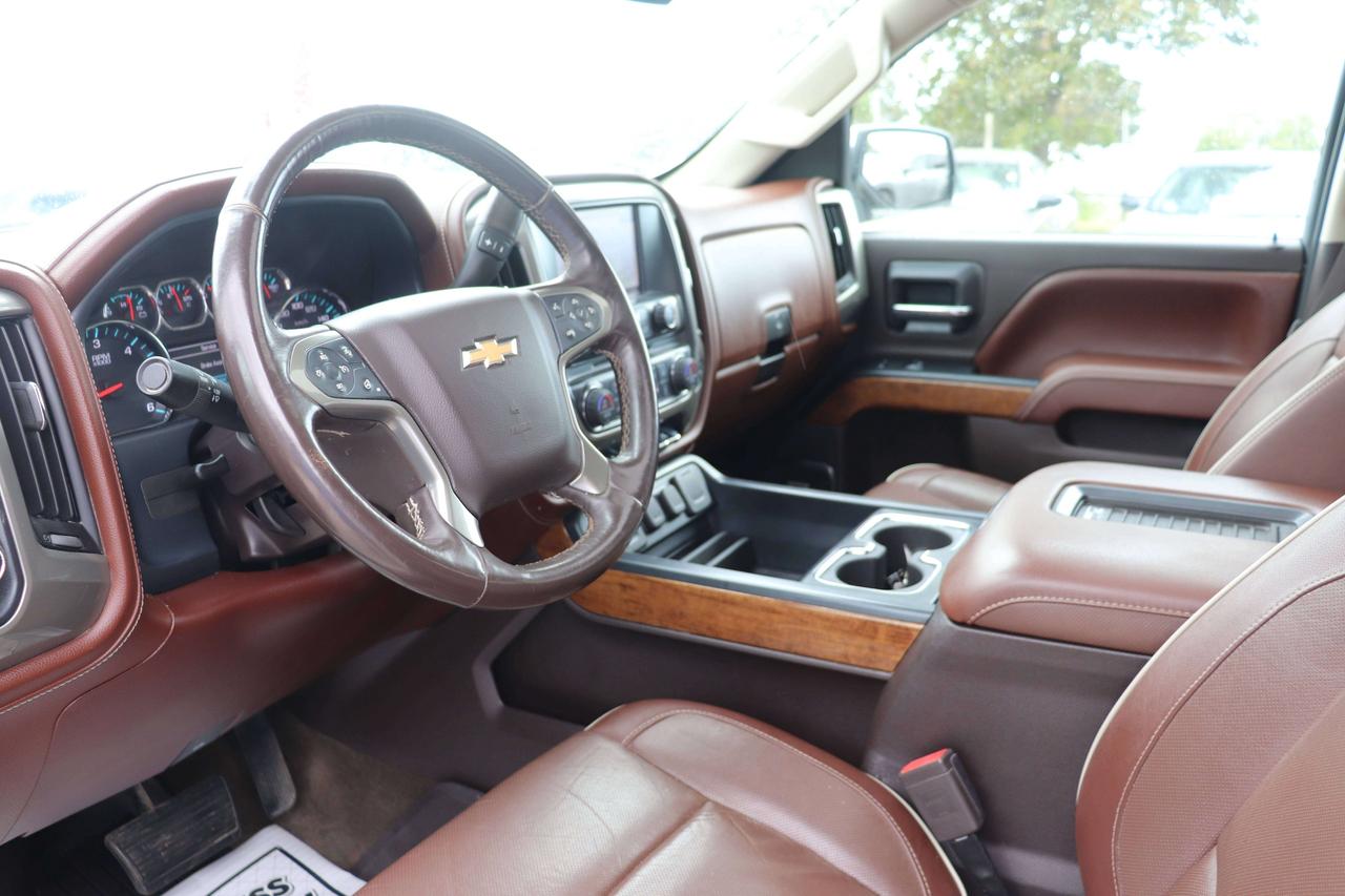 2017 Chevrolet Silverado 1500 FULLY SAFTIED CERTIFIED Photo