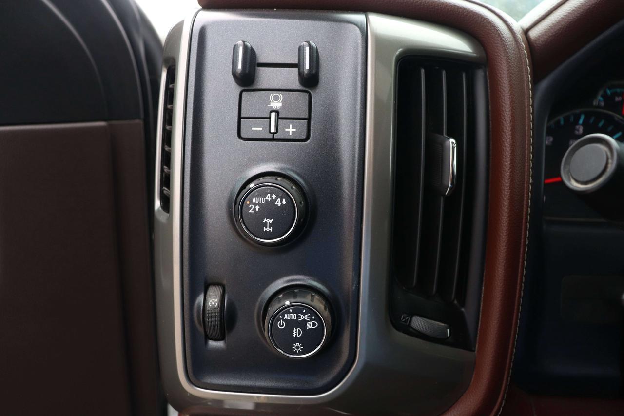 2017 Chevrolet Silverado 1500 FULLY SAFTIED CERTIFIED Photo
