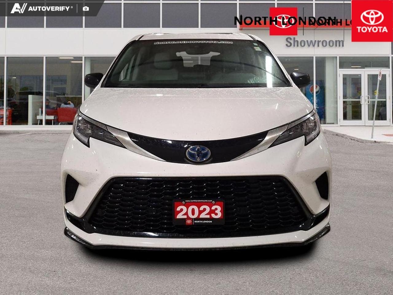 2023 Toyota Sienna XSE 7-Passenger 4dr Front-Wheel Drive Passenger Van Photo5