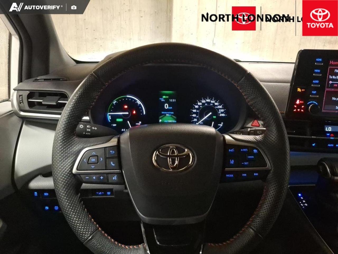 2023 Toyota Sienna XSE 7-Passenger 4dr Front-Wheel Drive Passenger Van Photo