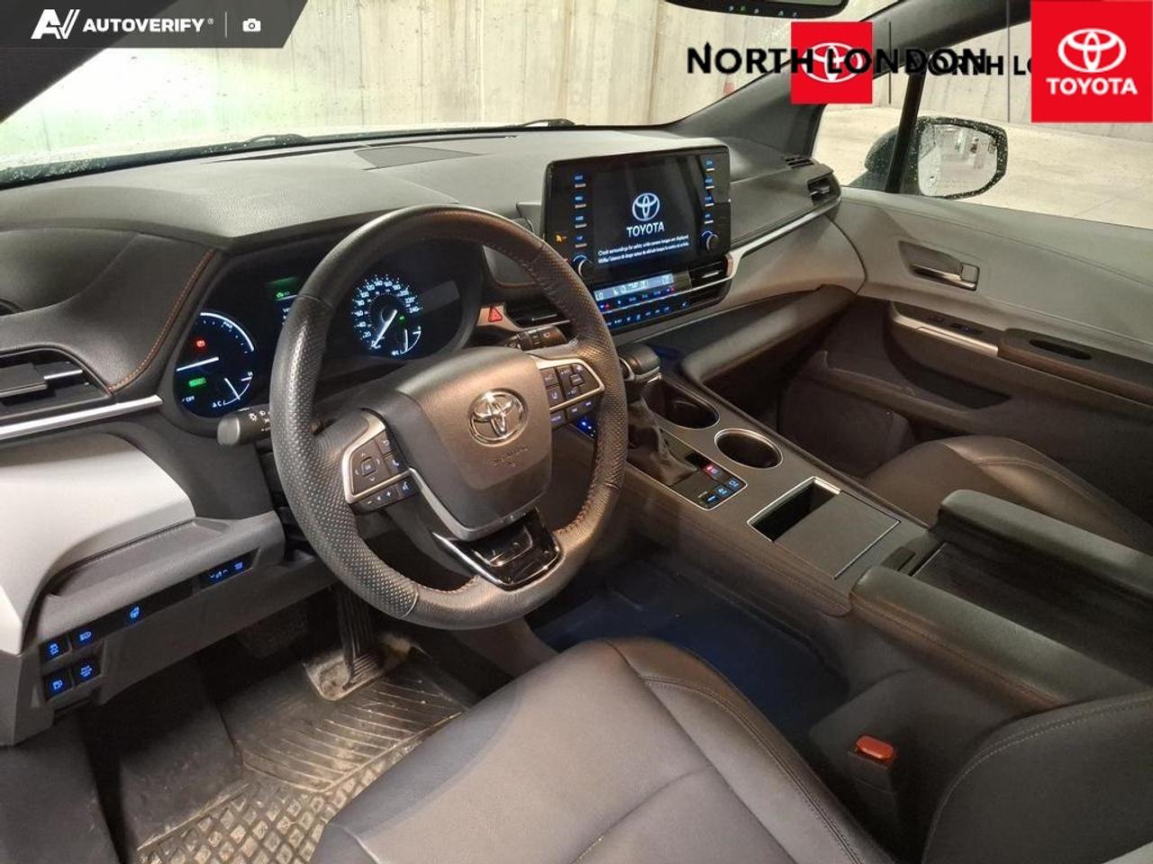 2023 Toyota Sienna XSE 7-Passenger 4dr Front-Wheel Drive Passenger Van Photo
