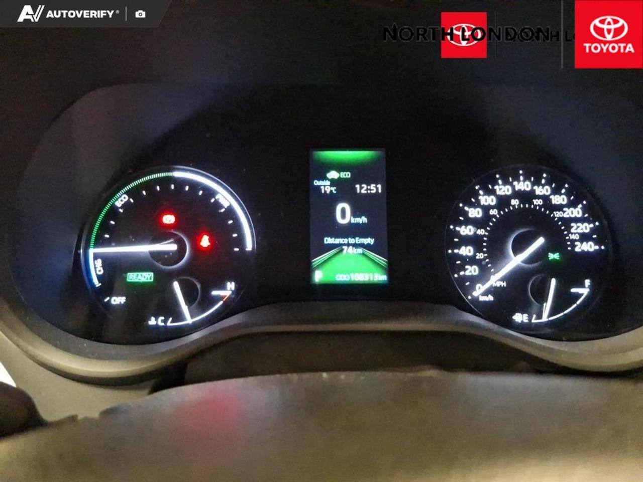 2023 Toyota Sienna XSE 7-Passenger 4dr Front-Wheel Drive Passenger Van Photo