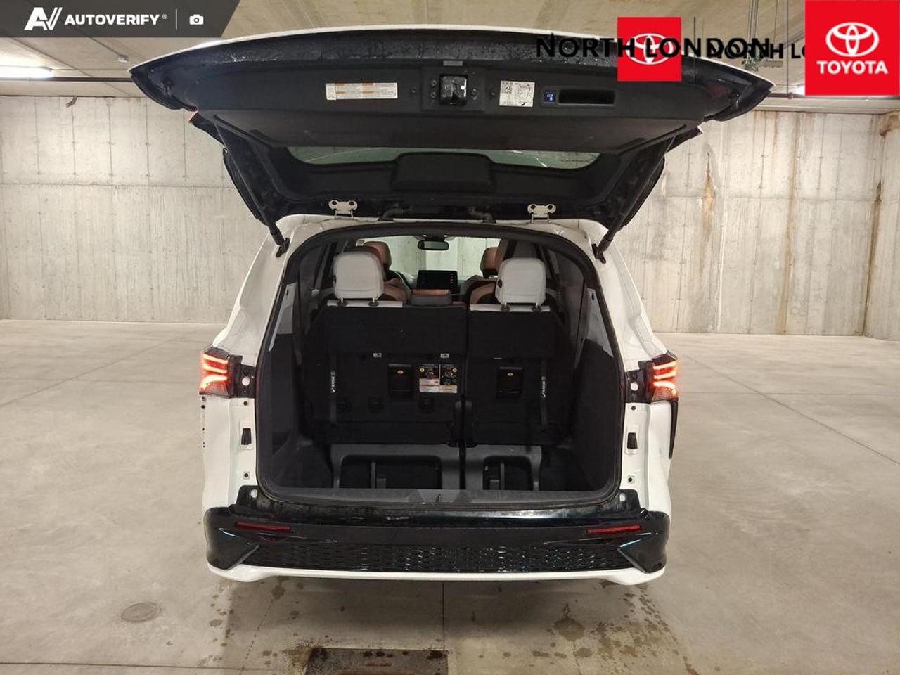 2023 Toyota Sienna XSE 7-Passenger 4dr Front-Wheel Drive Passenger Van Photo