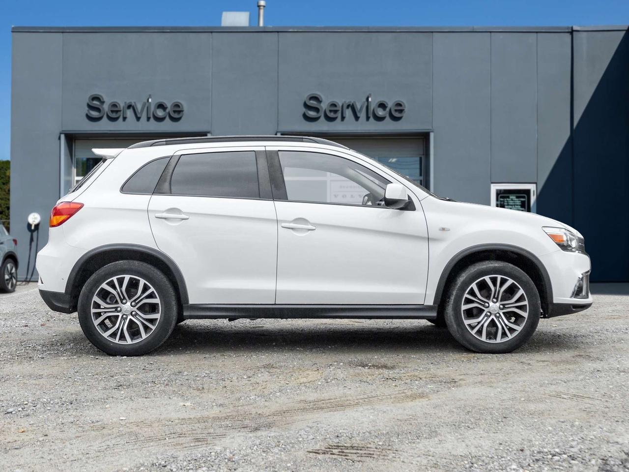 2018 Mitsubishi RVR SE LTD AWC   TRADE IN   AS IS Photo