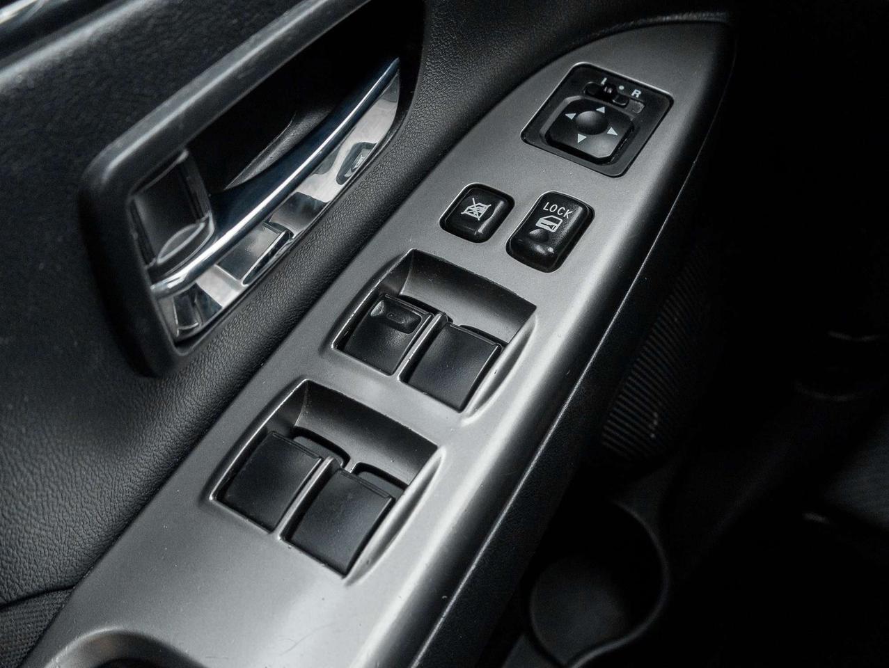 2018 Mitsubishi RVR SE LTD AWC   TRADE IN   AS IS Photo
