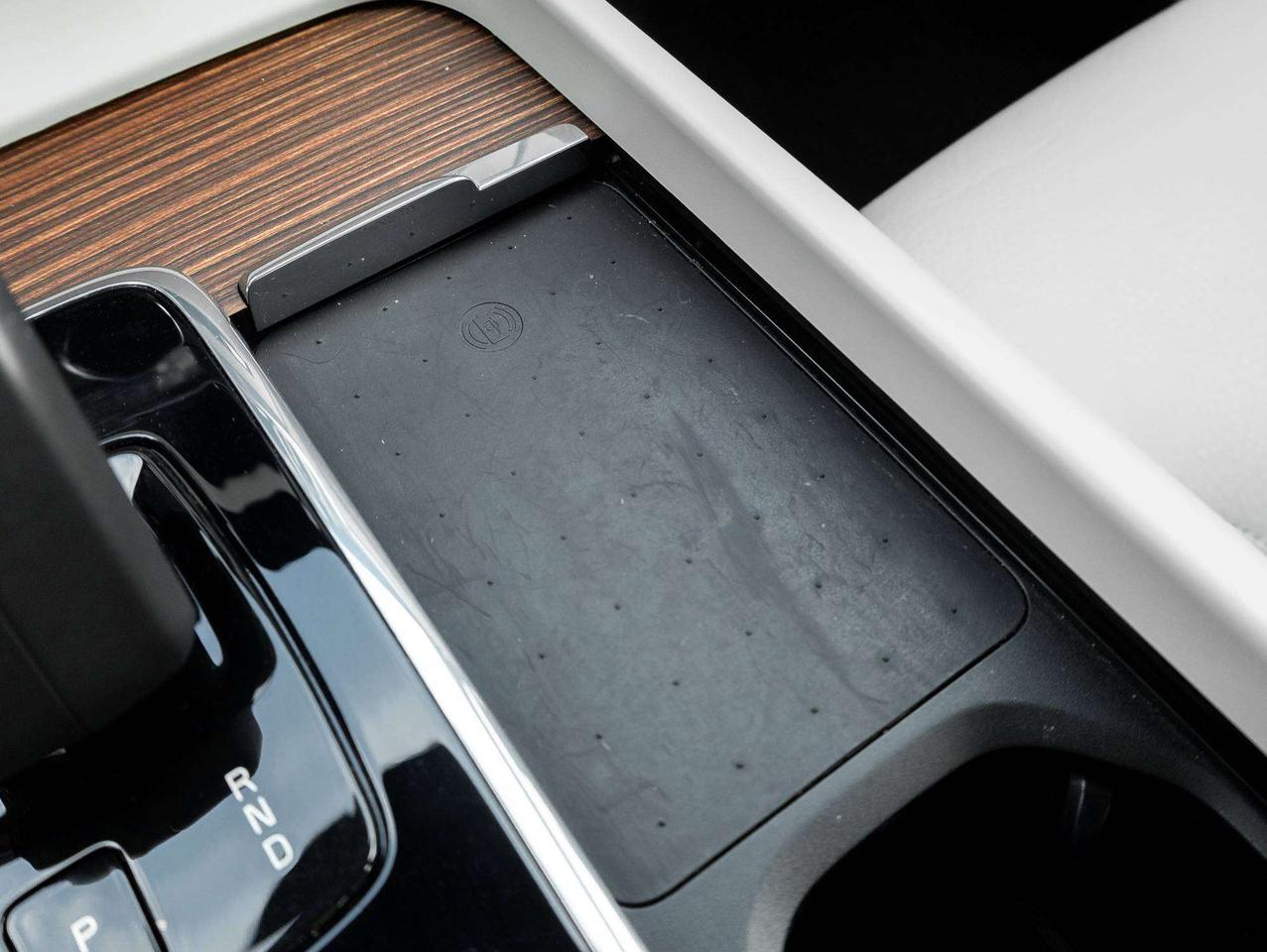 2022 Volvo S60 Momentum Photo