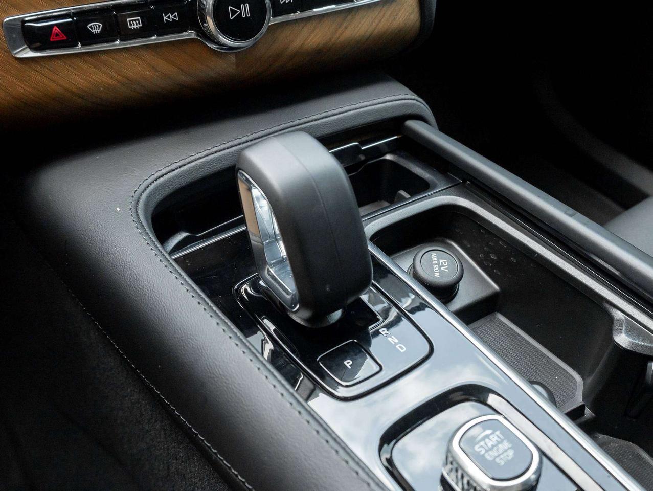2024 Volvo XC90 PLUS^Harman Kardon^21"Alloy W^CPO rate fr 2.99%* Photo