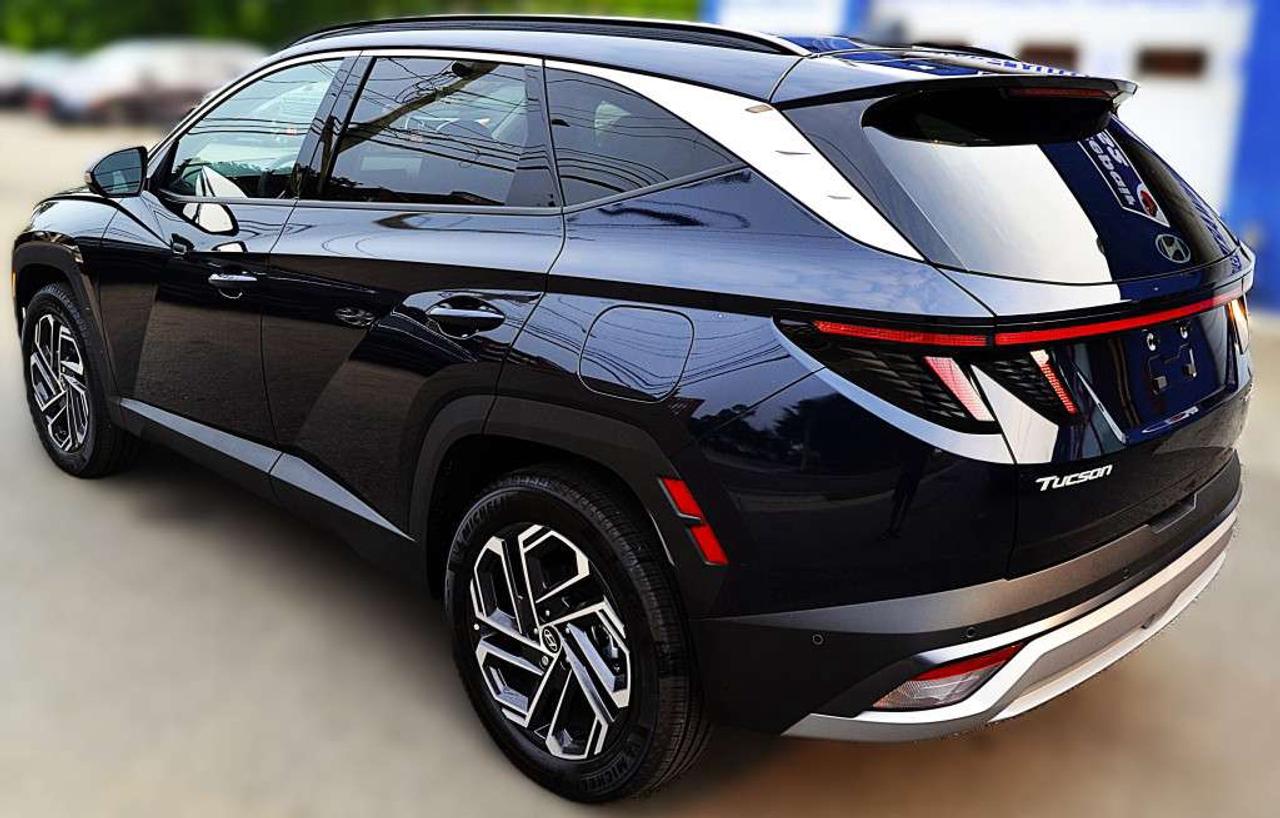2026 Hyundai Tucson ULTIMATE EDITION AWD HYBRID+ Plug In Electric Photo2