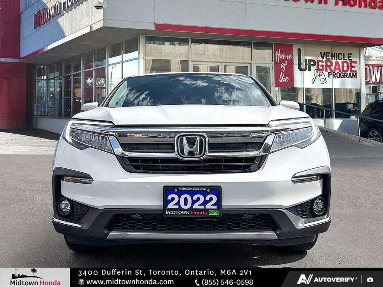2022 Honda Pilot Touring 8-Passenger AWD Photo2