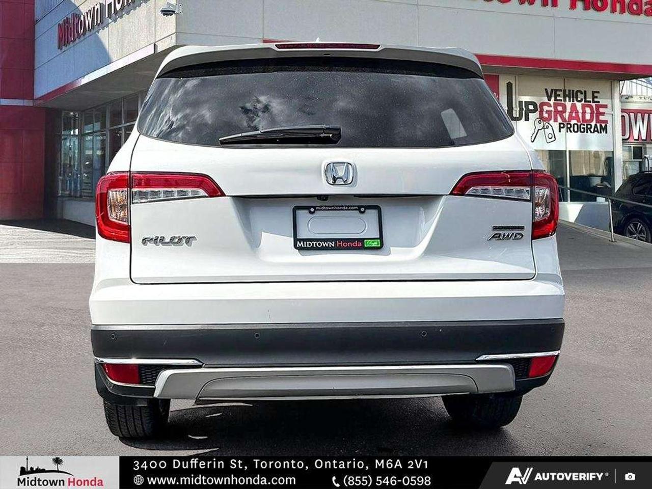 2022 Honda Pilot Touring 8-Passenger AWD Photo