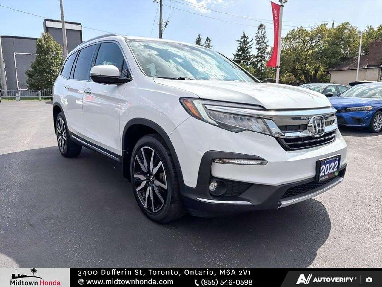 2022 Honda Pilot Touring 8-Passenger AWD Photo