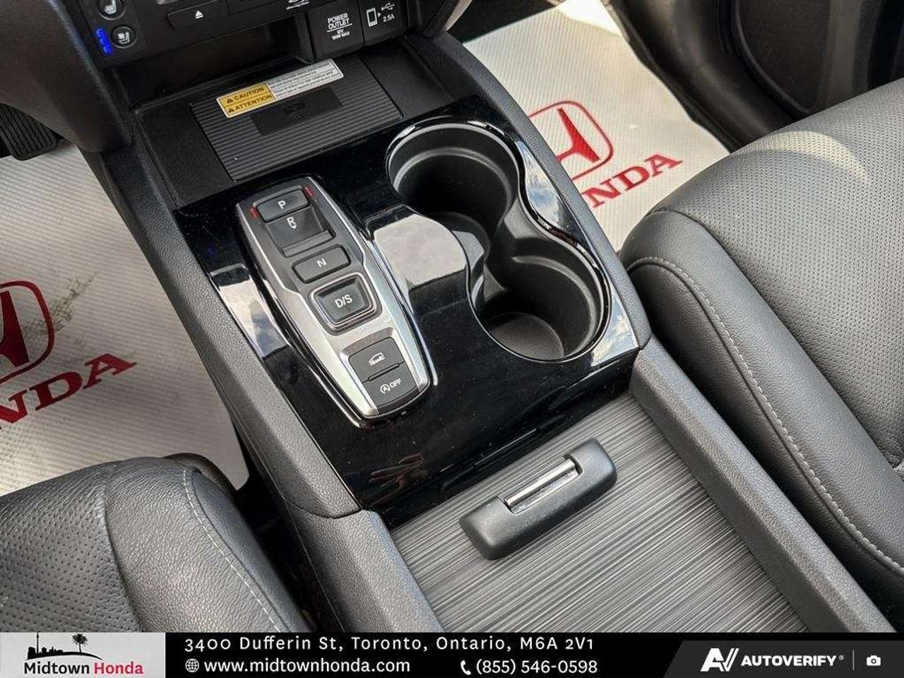 2022 Honda Pilot Touring 8-Passenger AWD Photo