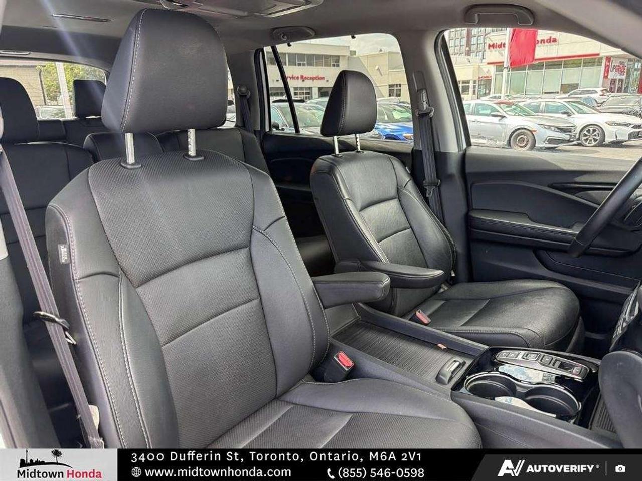 2022 Honda Pilot Touring 8-Passenger AWD Photo