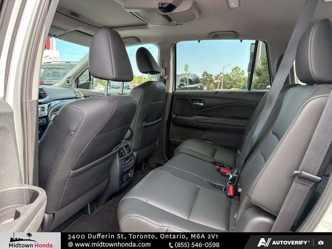 2022 Honda Pilot Touring 8-Passenger AWD Photo