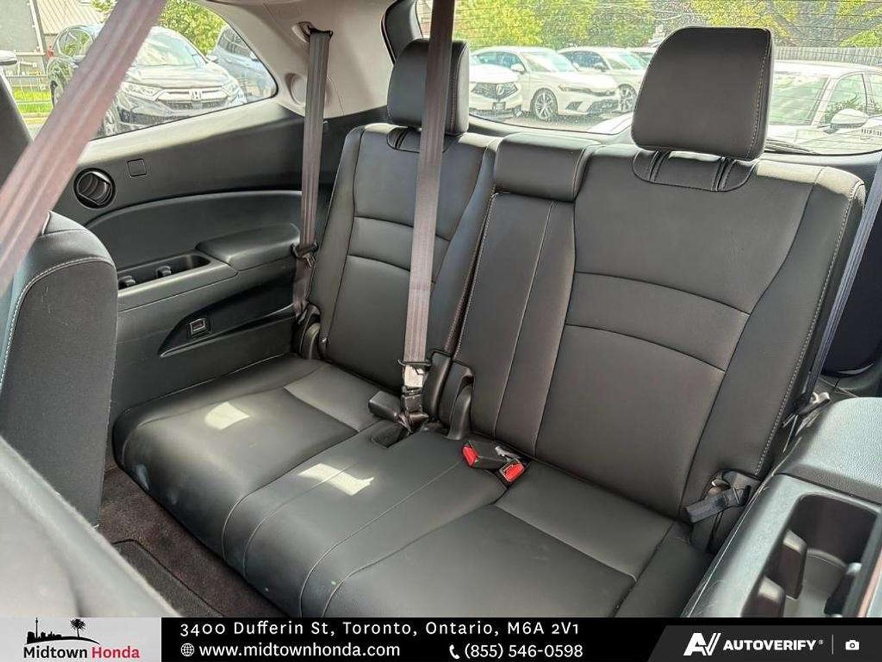 2022 Honda Pilot Touring 8-Passenger AWD Photo