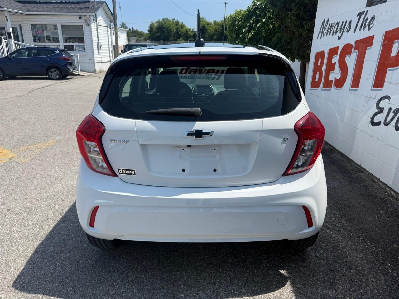 2022 Chevrolet Spark 1LT CVT 4dr Hatchback Photo