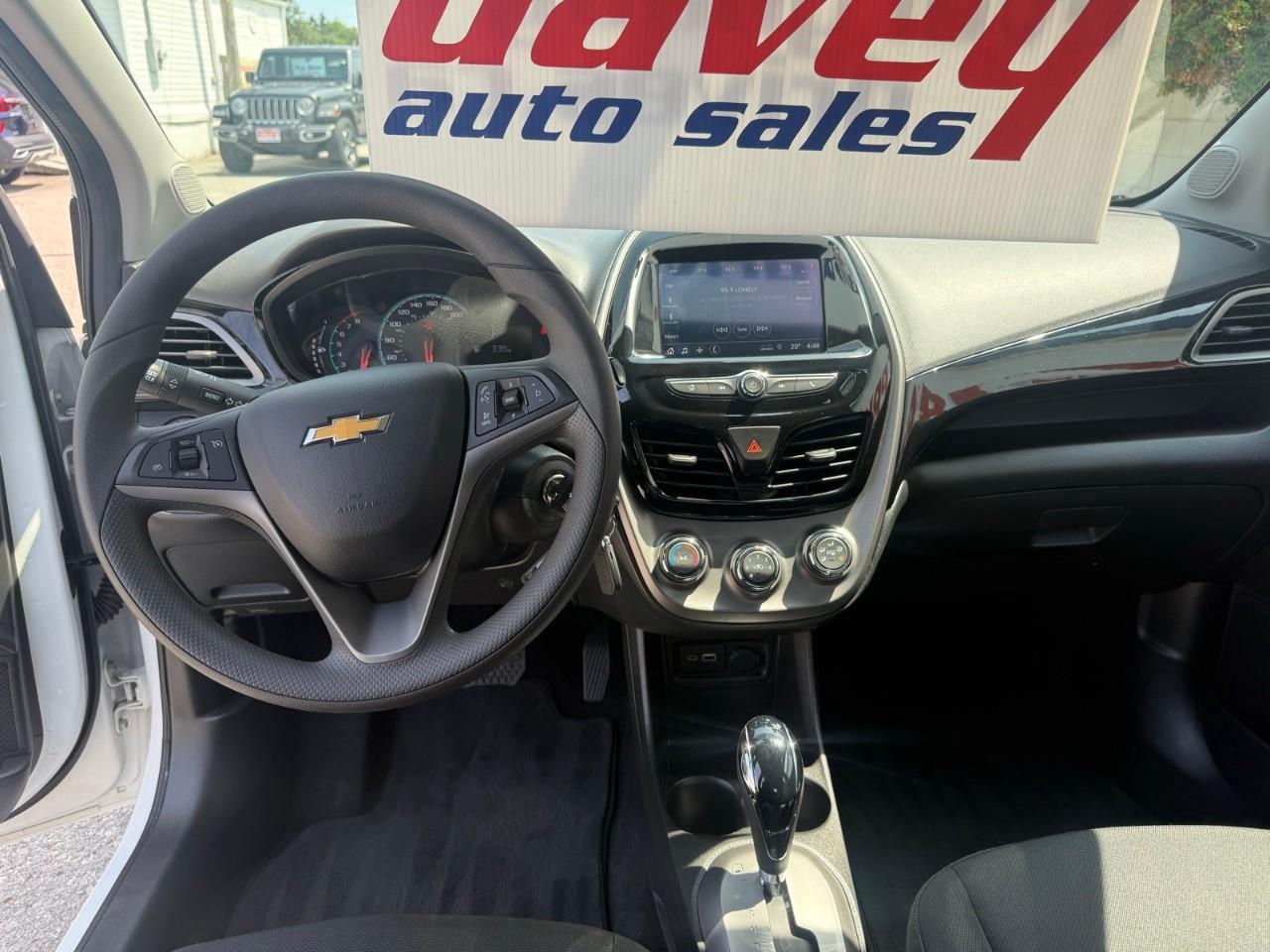 2022 Chevrolet Spark 1LT CVT 4dr Hatchback Photo