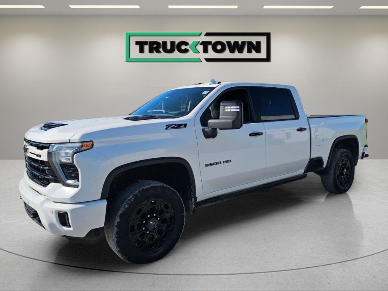 2024 Chevrolet Silverado 3500HD  Photo