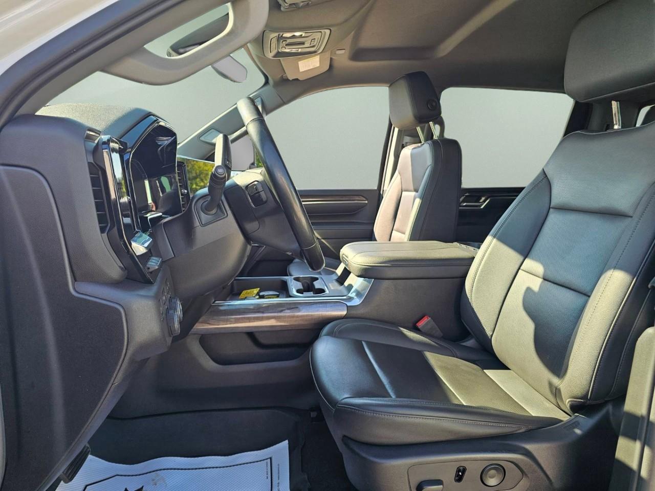 2024 Chevrolet Silverado 3500HD  Photo