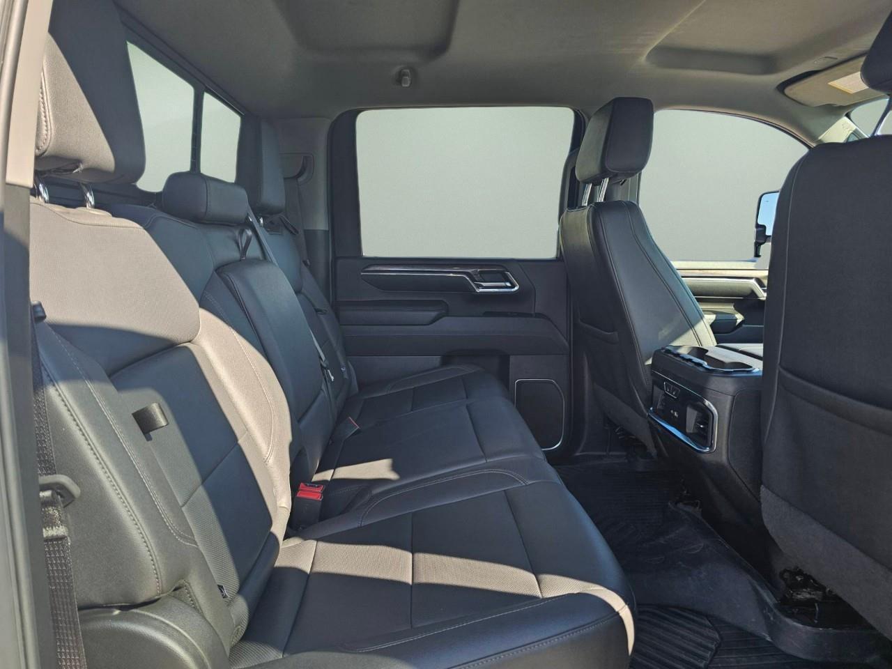 2024 Chevrolet Silverado 3500HD  Photo