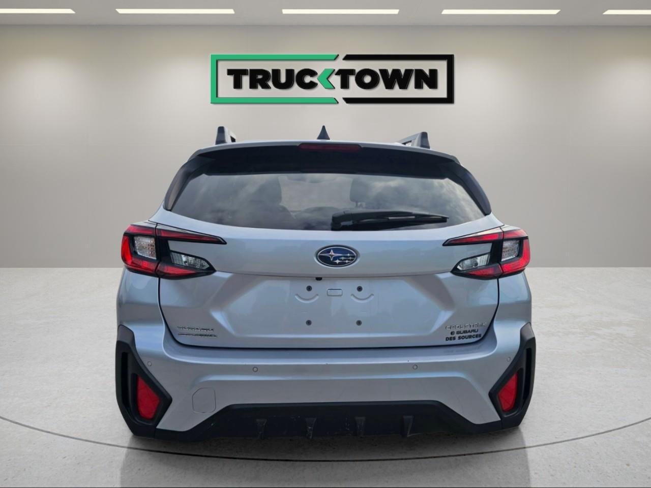 2024 Subaru Crosstrek Limited 4dr All-Wheel Drive Photo