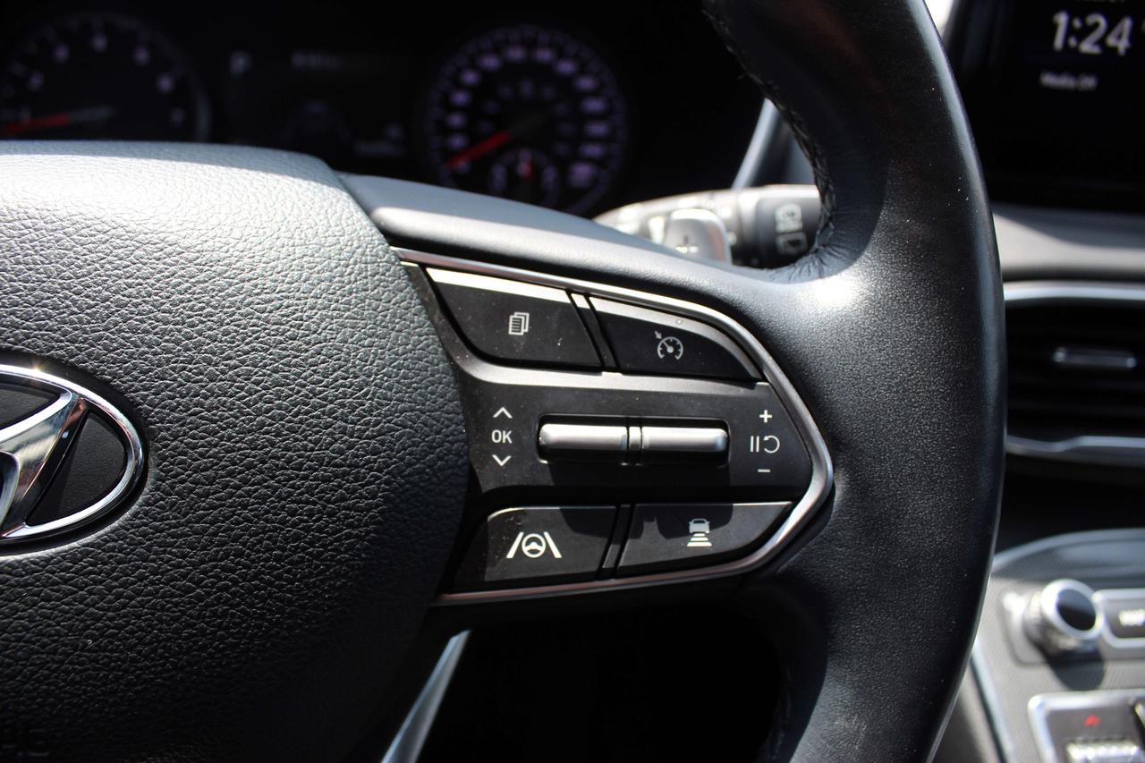 2023 Hyundai Santa Fe Preferred Photo