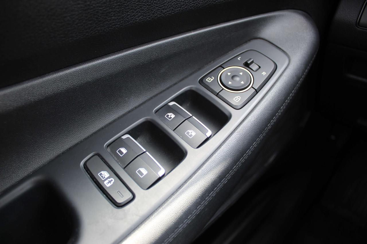 2023 Hyundai Santa Fe Preferred Photo
