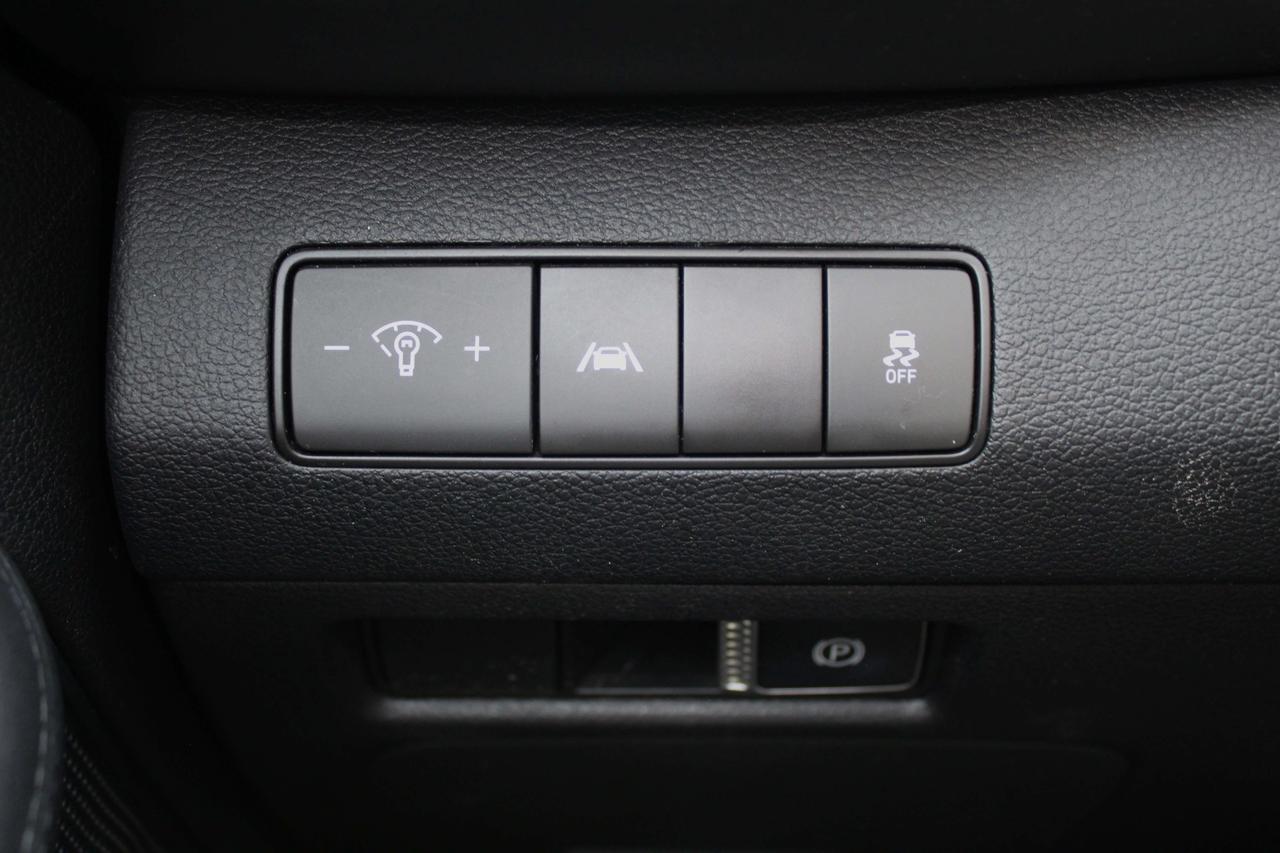 2023 Hyundai Santa Fe Preferred Photo