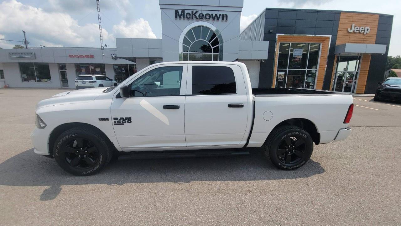 2023 RAM 1500 Classic EXPRESS 4X4 CREW CAB 5'7" BOX Photo0
