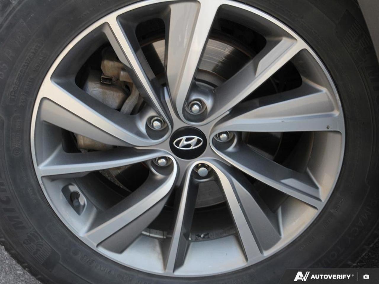 2020 Hyundai Santa Fe Preferred 2.4 w/Sun & Leather Package 4dr All-Wheel Drive Photo
